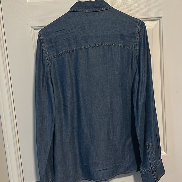 Long Sleeve Denim Ruffle Express Shirt Top - Picture 4 of 4